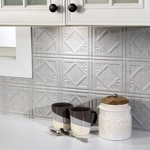 FASÄDE Traditional Style/Pattern 4 Decorative Vinyl Backsplash Panel in Cashmere (6X6 Inch Sample) - color: Cashmere, size: 6X6 Inch Sample