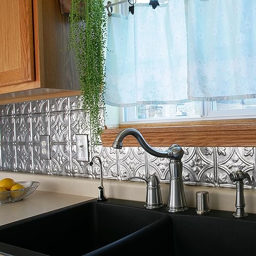 FASÄDE Traditional Style/Pattern 1 Decorative Vinyl 18in x 24in Backsplash Panel in Crosshatch Silver (5 Pack) - color: Crosshatch Silver, size: 5 Pack