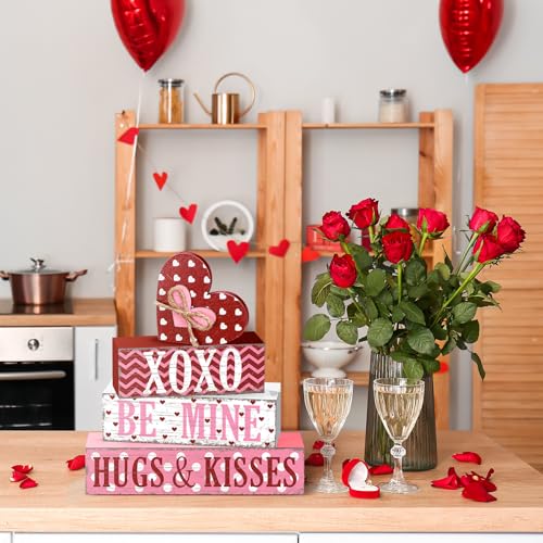GlikCeil 4 Pcs Valentine's Day Table Sign Tiered Tray Decor Valentine's Day Heart Table Wood Block Decorations Centerpieces Farmhouse Rustic Be Mine Hug Kisses Decor for Home Office Desk Shelf Decors - style: Heart