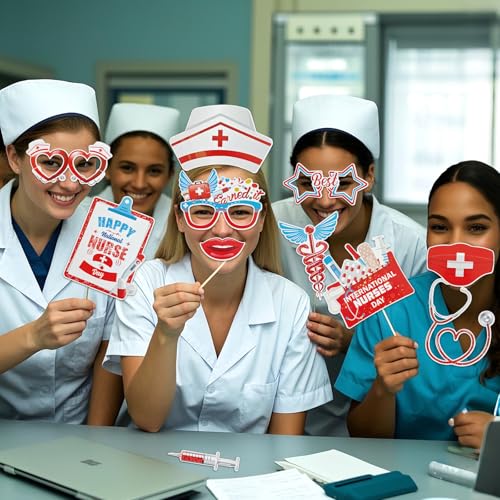WILDREEDS 30pcs Nurse Photo Booth Props Nurse Graduation Party Decoration Photo Booth Props Nurse Selfie Props - color: Nurse