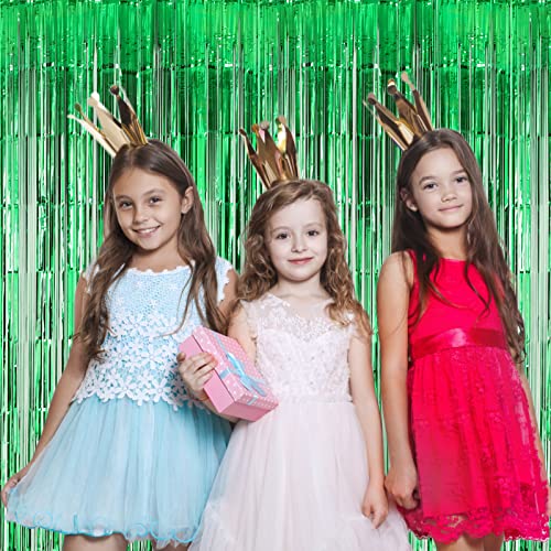 Voircoloria 2 Pack Green Foil Fringe Backdrop Curtains, Tinsel Streamers Birthday Party Decorations, Fringe Backdrop for Graduation, Dinosaur Theme, Green Party - color: 31 Green