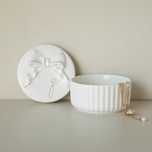 COLLECTIVE HOME - Monogram Jewelry Box with Bow, Christmas Gift Ideas for Women, Small Gift for Girlfriend Wife, Ring Holder, Earrings Dish, Birthday Gift for Her (Q) - color: Q