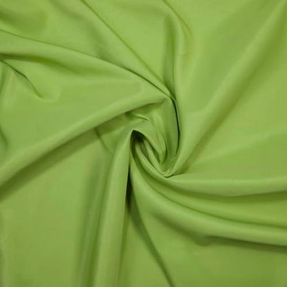 Gee Di Moda Cloth Napkins - 17 x 17 Inch Apple Green Dinner Napkins - Set of 12 Soft & Absorbent Washable Fabric Cloth Table Napkins with Hemmed Edges for Hotel Restaurant, Holiday Parties & Wedding - color: Apple Green