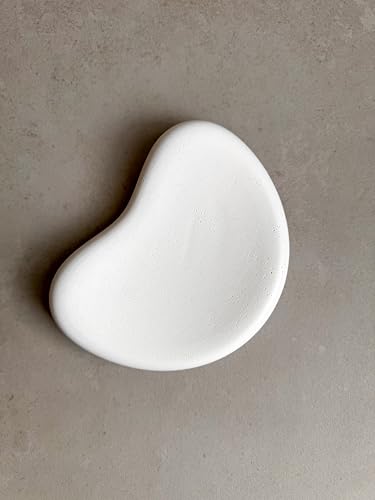 Chunky Pebble Tray, Bean Trinket Tray, Asymmetrical Tray, Oblong Dish, Jewelry Display, Irregular Tray, Cloud Display, Nordic Concrete Decor (White) - color: White