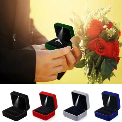 Ring Box with LED Light Velvet Emerald Jewelry Box - color: Emerald Green