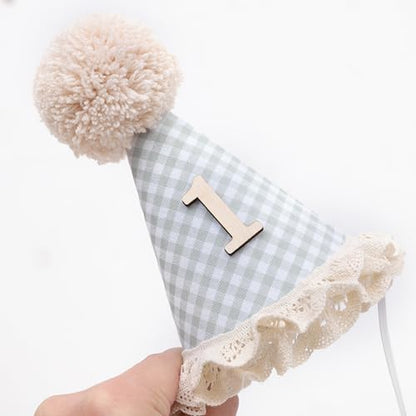 WAOUH Boho 1st Birthday Crown - Unisex Adjustable Baby Hat with Pom Topper, Felt Party Decoration & Photo Props - color: Green Plaid