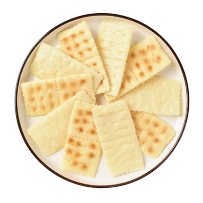 10 Pcs Fake Cookies, 1:1 Scale Artificial Soda Cracker Models Baked Biscuits Simulation Realistic Crackers Dessert for Home Kitchen Shop Display Photography Props