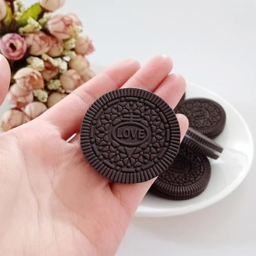 9Pcs Realistic Artificial Cookies Fake Biscuits Fake Chocolate Dessert Crackers Food Model Photography Prop for Home Kitchen Party Shop Display Decoration (Chocolate)