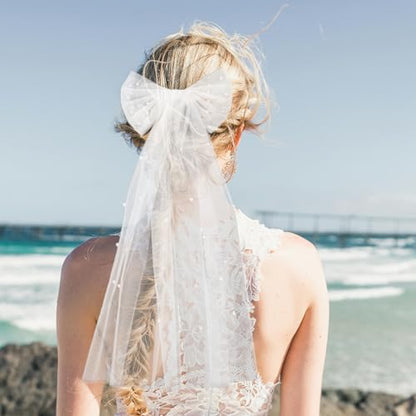 White Bridal Veil Hair Bow Clip with Faux Pearls Double-layer Bow Wedding Accessory for Bride Engagement Photoshoot
