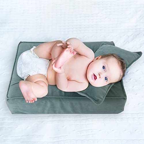 Newborn Photography Prop Baby Bed Mattress, Newborn Baby Mini Matress with Posing Pillow - color: Dark Brown