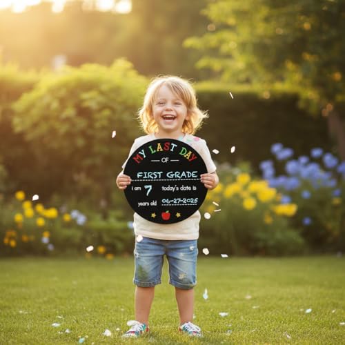 Kate & Milo First and Last Day of School Chalkboard Sign, Reversible Round Back to School Photo Prop with Chalk, Kids Milestone Board - style: Round School Days Chalkboard