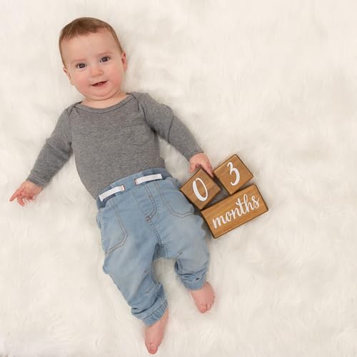 Pondering Pine Baby Milestone Blocks - Natural Brown Stain Pine Wood with Weeks Months Years Grade and Holidays, Newborn Weekly Monthly First Year Picture Props, 6 Block Milestones Age Set with Bag - color: Brown, size: 6 Piece