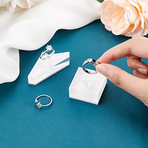 AHANDMAKER 2 Sets Acrylic Ring Display Holder, Triangle Square Clear Acrylic Block Jewelry Storage Stand for Ring Jewelly Display Home Trade Show Photo Prop Exhibit