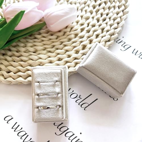 Rectangle 3 Slots Italian Velvet Jewelry Box Engagement Wedding Photo Ring Box Keepsake Box Triple Ring Gift Box (Champagne) - color: Champagne