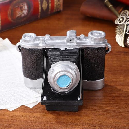 Veemoon Retro Camera Ornaments Resin Camera Model Decor Antique Camera Display Props Showcase Decorative Handcrafted Collectible Figurine Desktop Decoration Photographer Gifts (5 * 3.7 * 3inch)