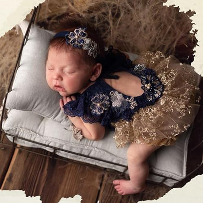 M&G House Newborn Photography Props Medium Mattress Pillow Photography Accessories Baby Photoshoot Props Bed Mattress Bed Mat - color: Medium White